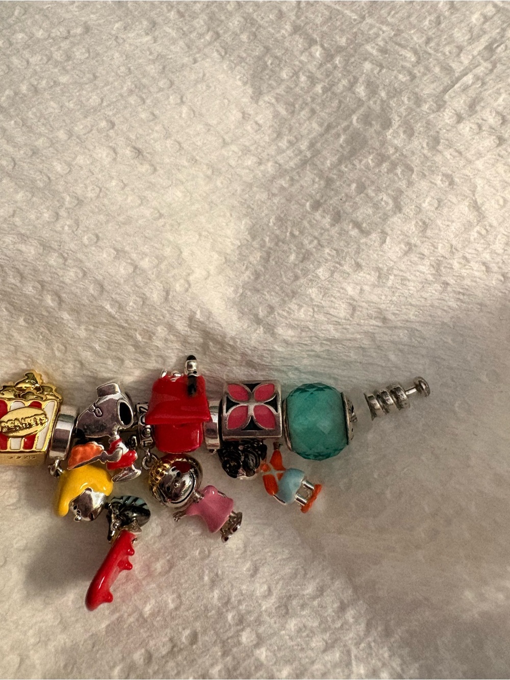 Pandora family bracelet with Peanut themed charms - Picture 8 of 11